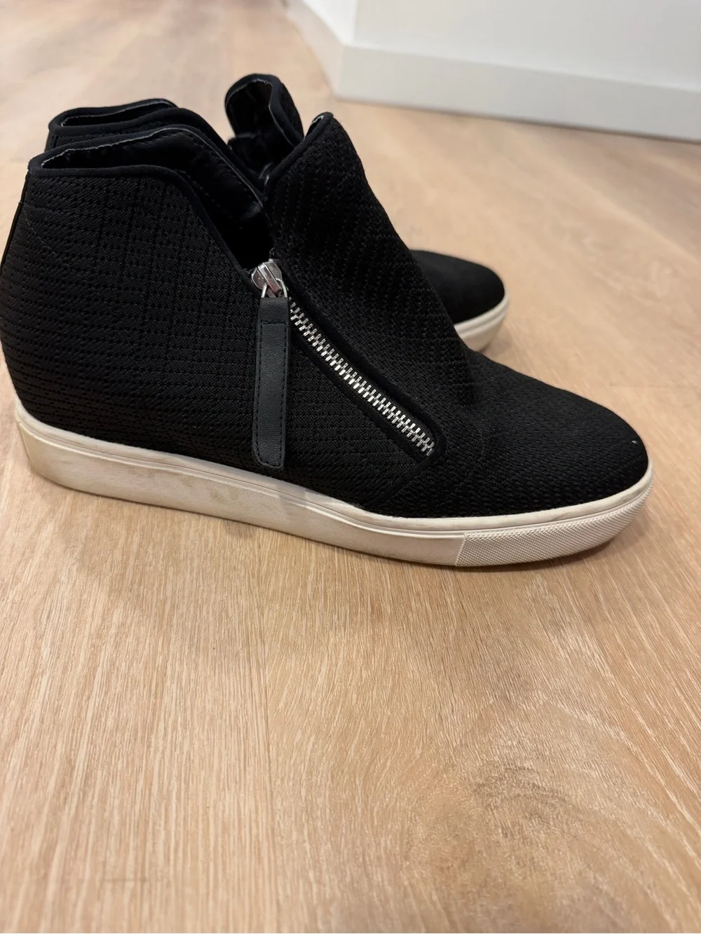 Steve Madden Black Knit Wedge Zip Sneakers